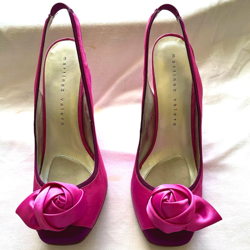 Stunning fuschia pumps